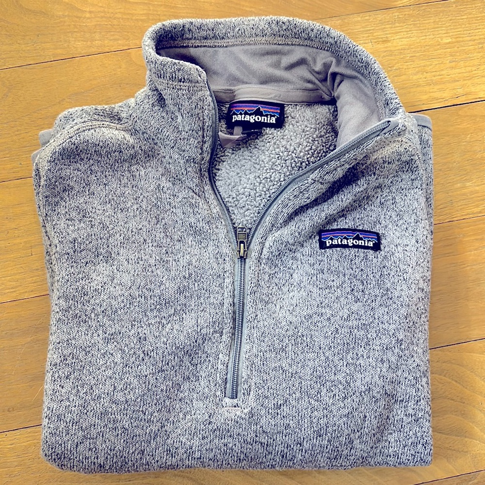 Patagonia Quarter Zip Fleece in Lavendar